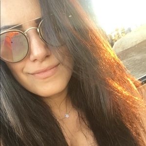 Meet your Posher, Saba